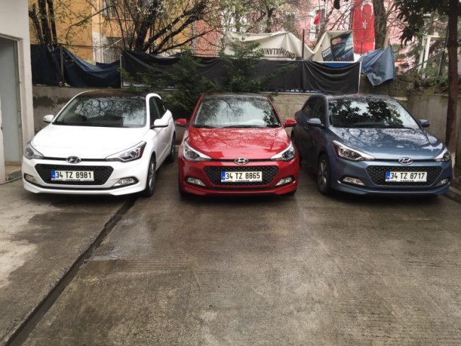 CAM TAVAN HYUNDAİ İ20