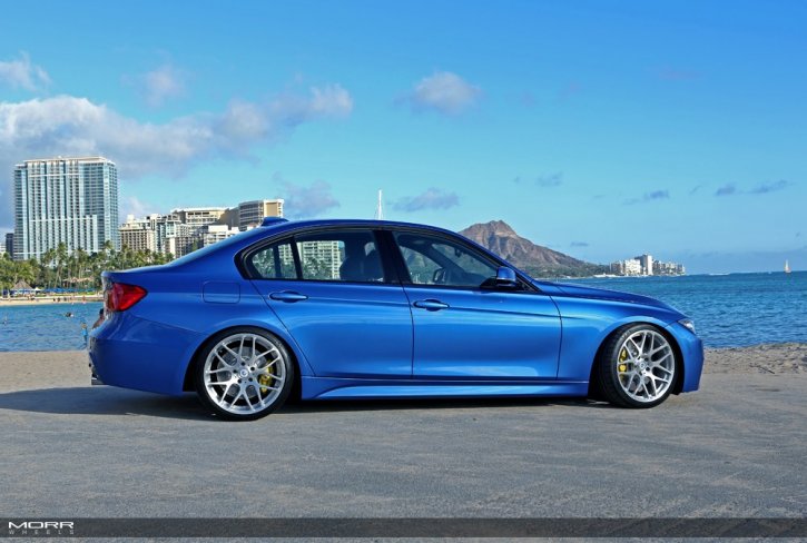 SUR RENT A CAR BMW 3.20D F30 M-PAKET LÜX KİRALIK OTO ARAÇ