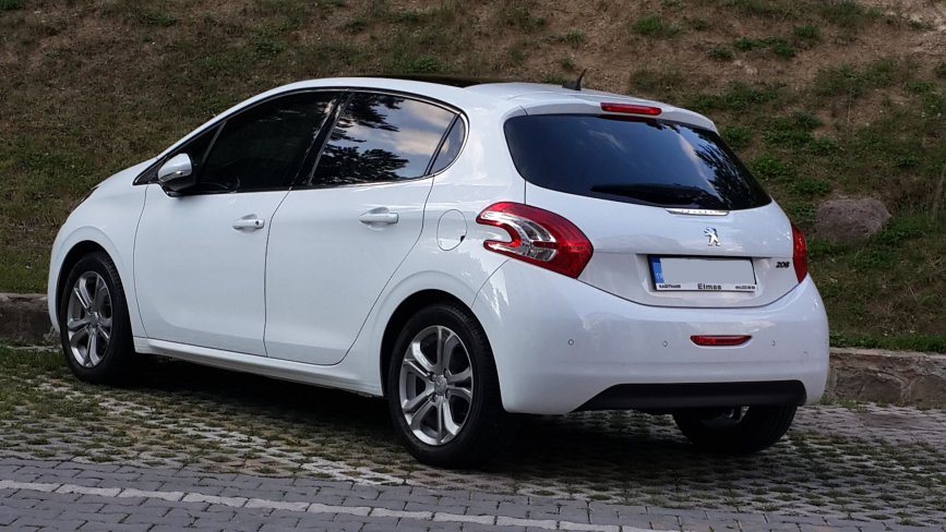 Peugeot 208