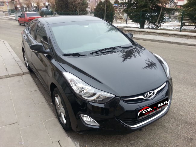 Hyundai - Elantra